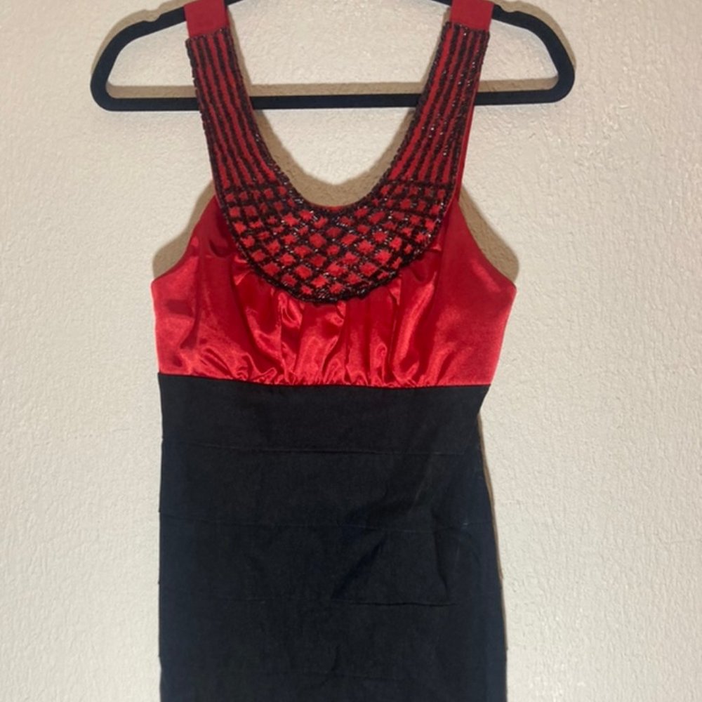 Trixxi Bodycon Beaded Neck Evening Dress Black & Red Size 7